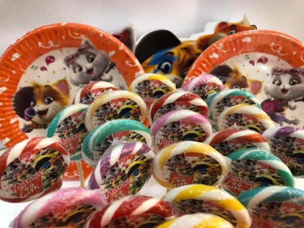 20 LECCA LECCA 44 GATTI  CON ALZATA E BOLLINO PERSONALIZZATO - immagine 2