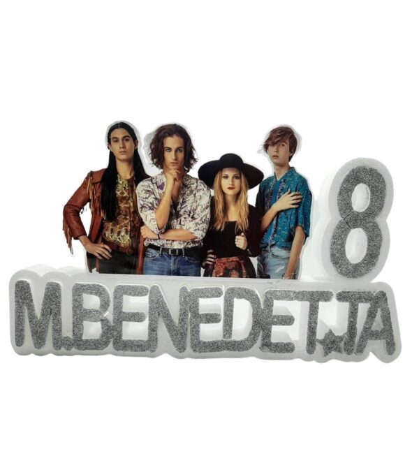 SAGOMA IN POLISTIROLO MANESKIN CON NOME E NUMERO PERSONALIZZATA - immagine 2