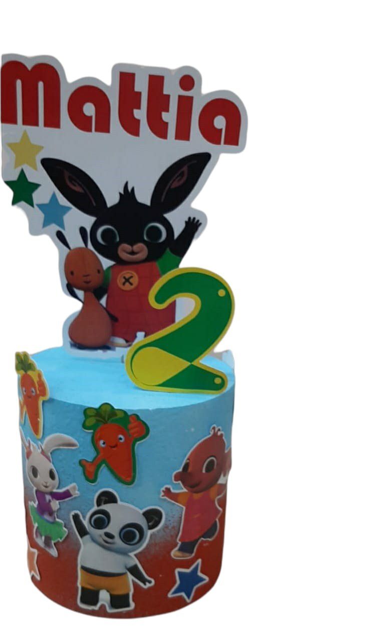 TORTA SCENOGRAFICA PER COMPLEANNO BING CON TOPPER PERSONALIZZATO