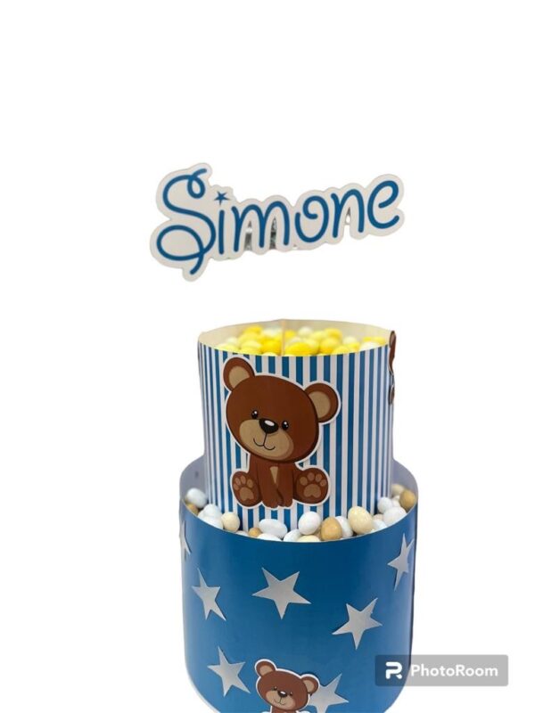 TORTA PORTACONFETTI CON TOPPER E PERSONAGGIO PERSONALIZZATO